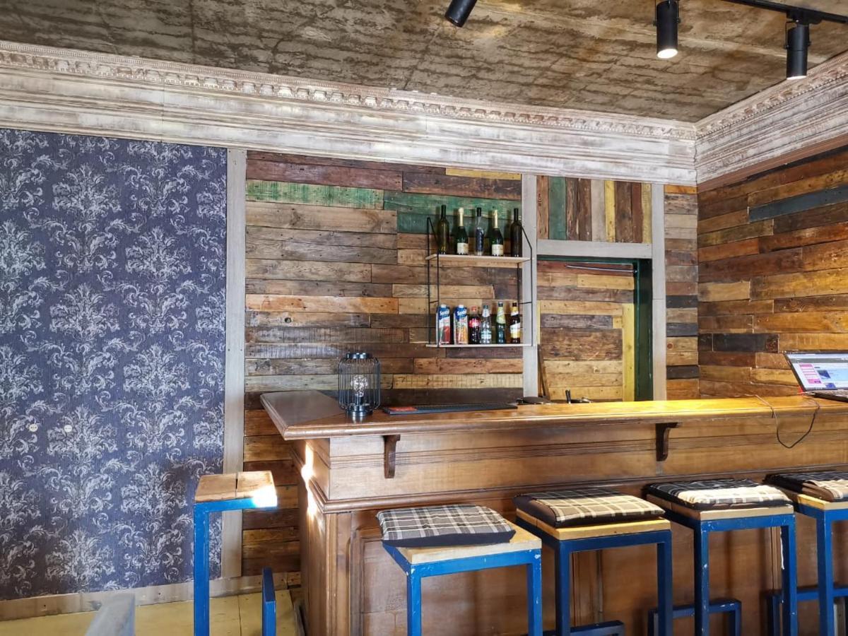 White Shino Hostel 구다우리 외부 사진